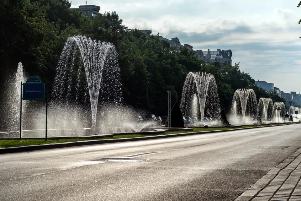 Fountains at the bulevard Unirii