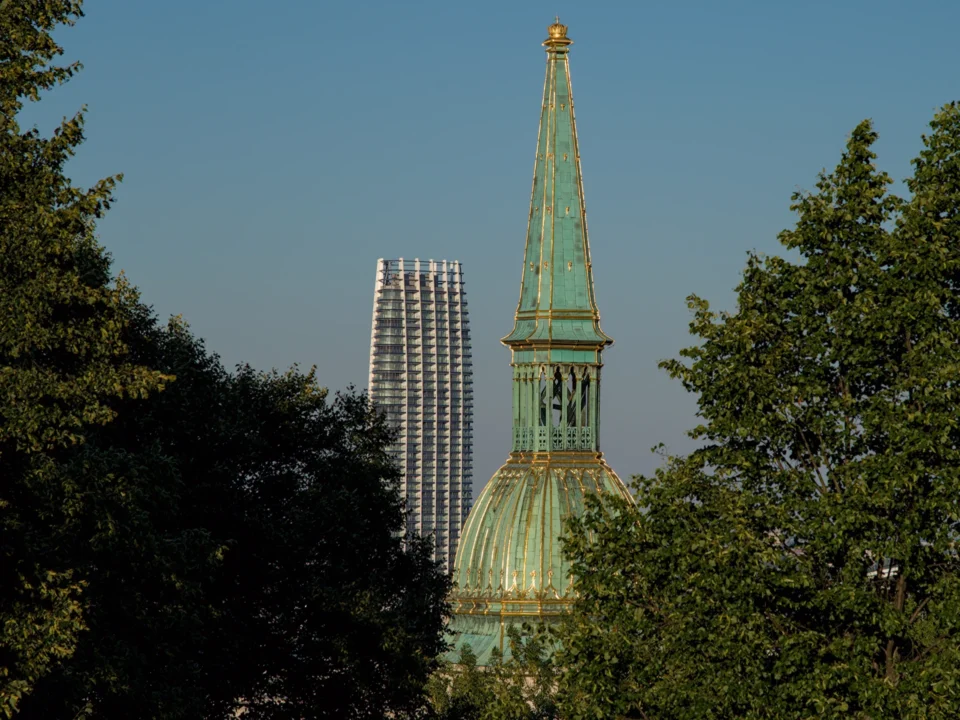 The spire of St. Martins and the Evrovea building